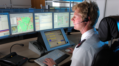 시스코에서 직원의 업무용 전화를 안전하게 보호하고 응급 상황에 대비할 수 있도록 지원하는 방법