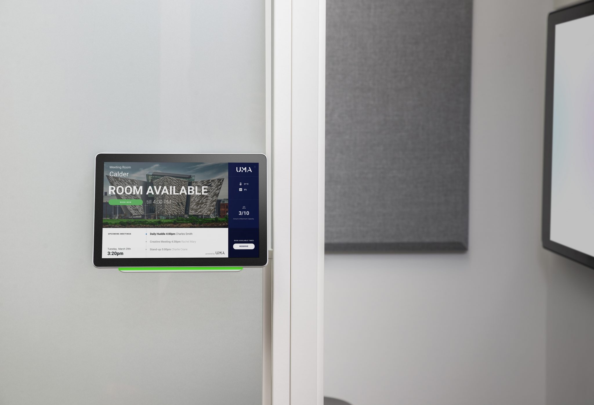 WEBEX Room Navigator Control Unit.